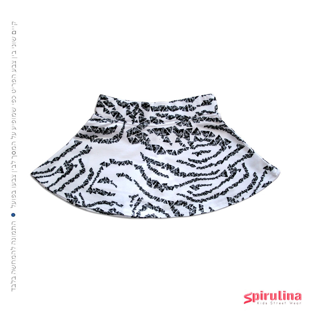 חצאית טייץ ספורט לבנה. חצאיות אחרונות במידות 2 ו-4 במחיר חיסול!