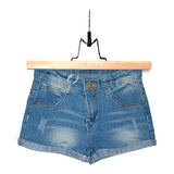 חליפת מכנסוני ג'ינס קצרים לילדות. גופיית לייקרה ורוד מסטיק. חליפה אחרונה במידה 2 בלבד במחיר מבצע