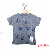 חולצה אפורה לבנים